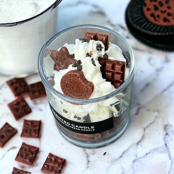 ⚠️SALE Candle // Handmade Cookies And Chocolate Shaped Candle SEND OFFERS🥳 - Picture 2 of 5